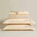 Puuvillasatiinist PREMIUM tikitud voodipesu Svilanit Roses